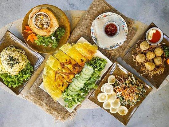 ROM VEGETARIAN Bistro